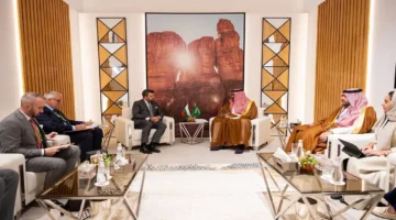 الإبراهيم يبحث مع وزير خارجية بلغاريا تعزيز العلاقات الثنائية وآفاق التعاون المشترك